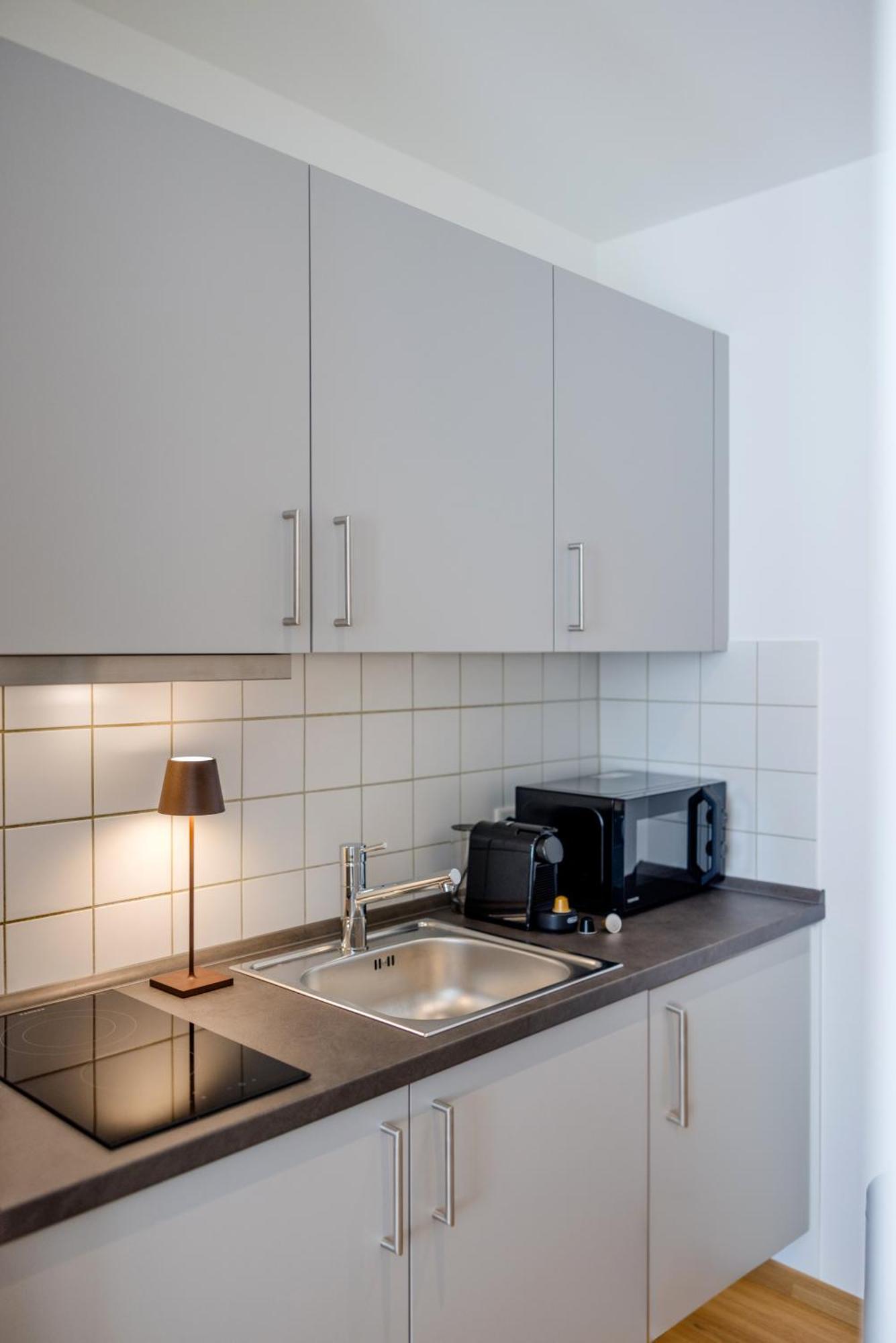 Lumen Homes - Altstadt-Studio Direkt Im Zentrum, Kueche, Netflix, Oeffentlicher Parkplatz Ums Eck Ingolstadt Exteriör bild