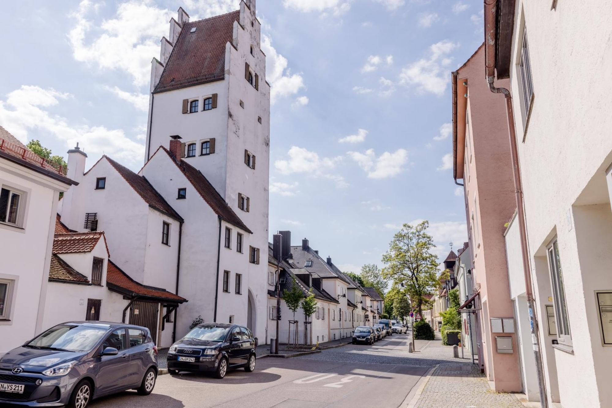 Lumen Homes - Altstadt-Studio Direkt Im Zentrum, Kueche, Netflix, Oeffentlicher Parkplatz Ums Eck Ingolstadt Exteriör bild