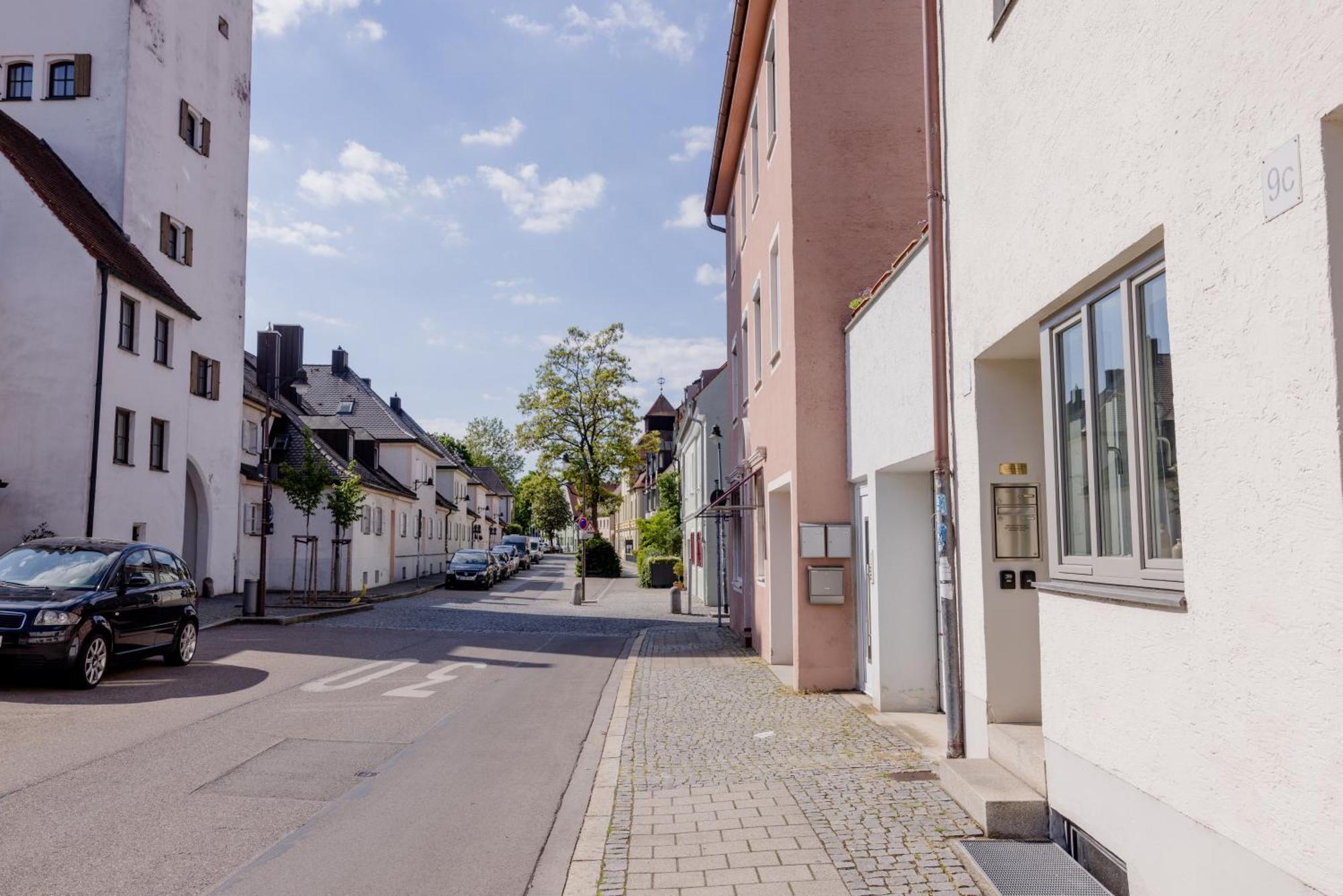 Lumen Homes - Altstadt-Studio Direkt Im Zentrum, Kueche, Netflix, Oeffentlicher Parkplatz Ums Eck Ingolstadt Exteriör bild